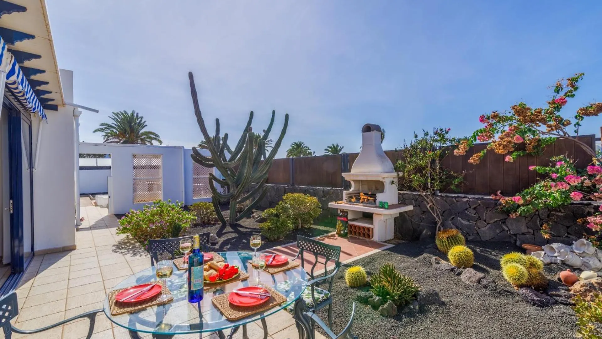Villa Castillo Del Aguila By Villa Plus Playa Blanca