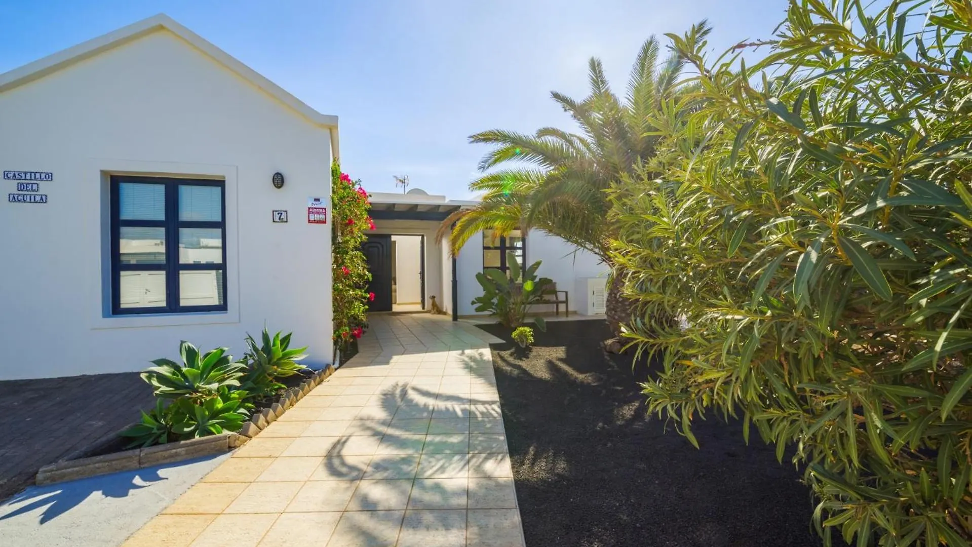 Villa Castillo Del Aguila By Villa Plus Playa Blanca  Spain