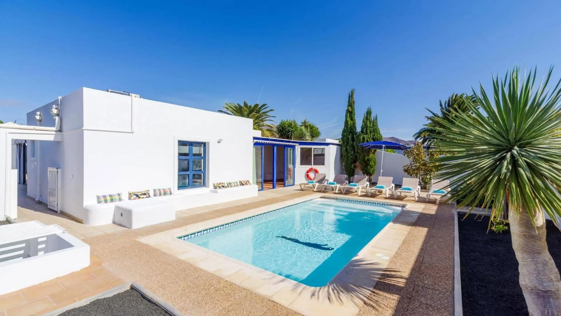 Villa Castillo Del Aguila By Villa Plus Playa Blanca