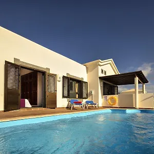  Holiday home Charcones